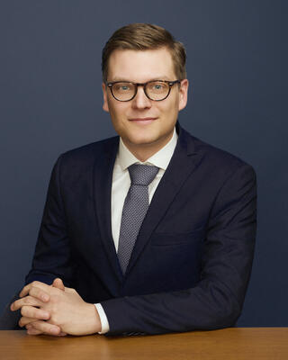 Niklas Mueller, Senior Associate at American Securities